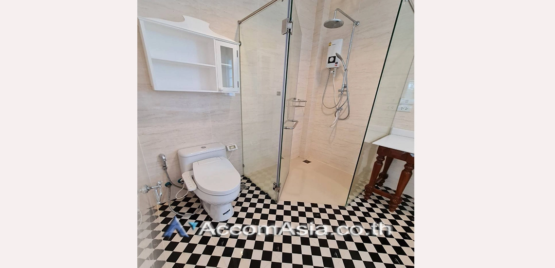 20  4 br House For Rent in Bang Na ,Bangkok  at Fantasia Villa 4 AA30961