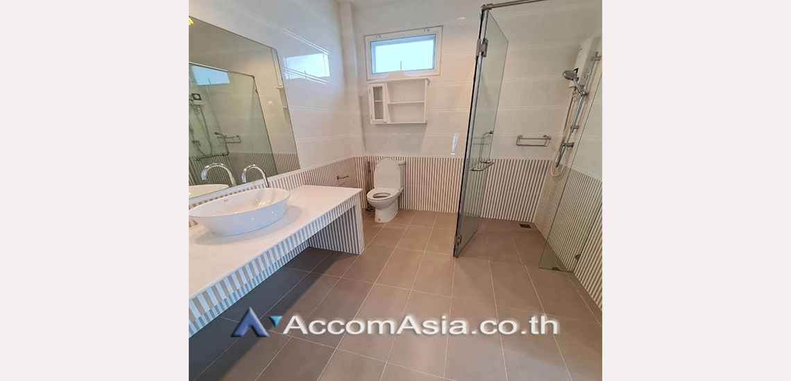 17  4 br House For Rent in Bang Na ,Bangkok  at Fantasia Villa 4 AA30961