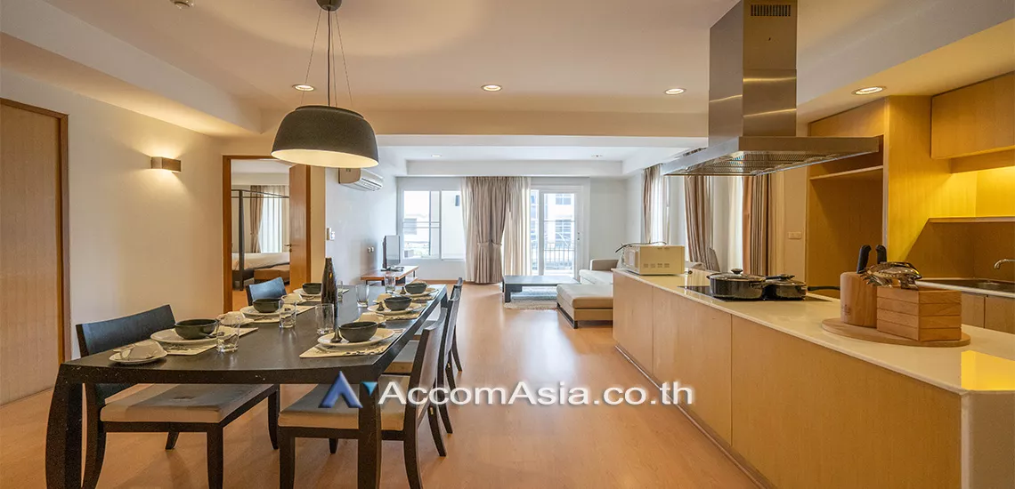 unit 2 Bedrooms  Apartment For Rent in Sukhumvit, Bangkok  near BTS Phrom Phong (AA30962)