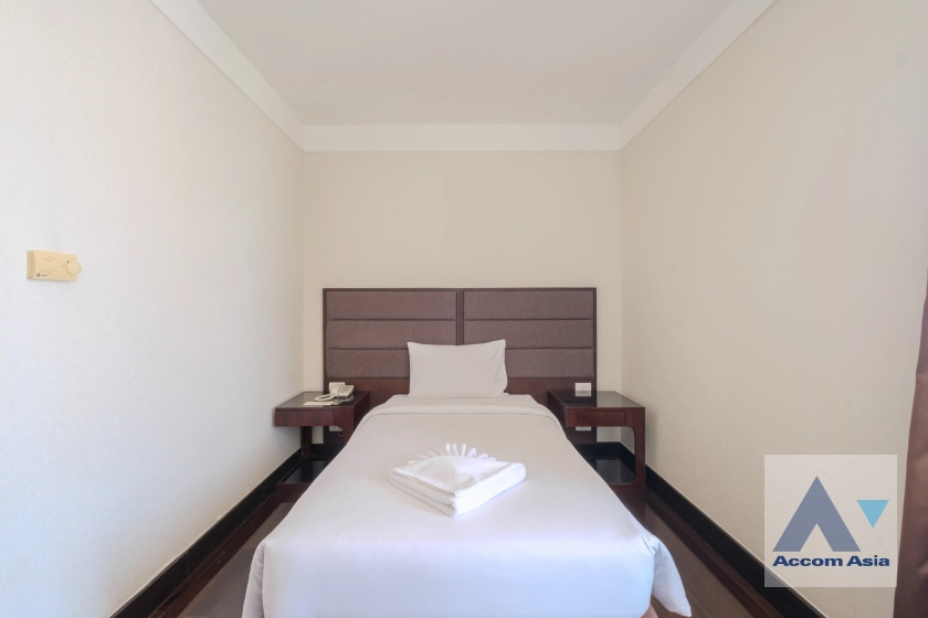 15  3 br Apartment for rent and sale in Sukhumvit ,Bangkok BTS Ekkamai at 5 stars serviced apartment AA30971