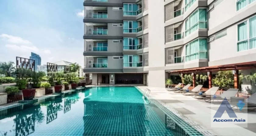  2  1 br Apartment For Rent in Sukhumvit ,Bangkok BTS Phrom Phong at Luxury service Apartment AA30976