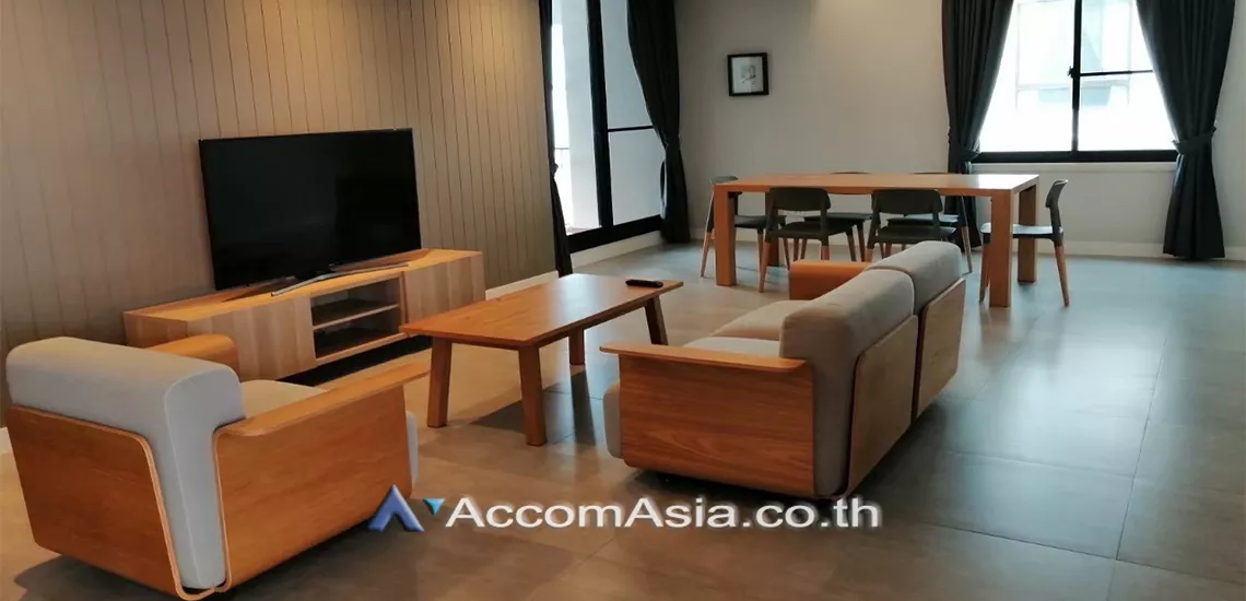Pet friendly |  3 Bedrooms  Apartment For Rent in Sukhumvit, Bangkok  near BTS Asok - MRT Sukhumvit (AA30980)