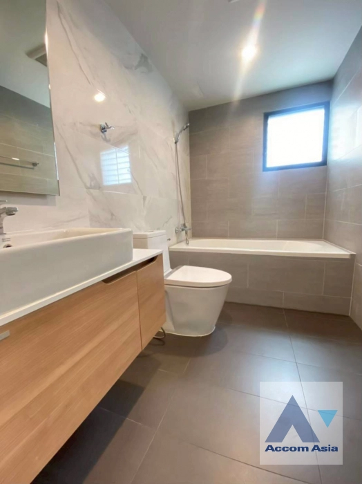 18  3 br Apartment For Rent in Sukhumvit ,Bangkok BTS Asok - MRT Sukhumvit at Contemporary Mansion AA30980