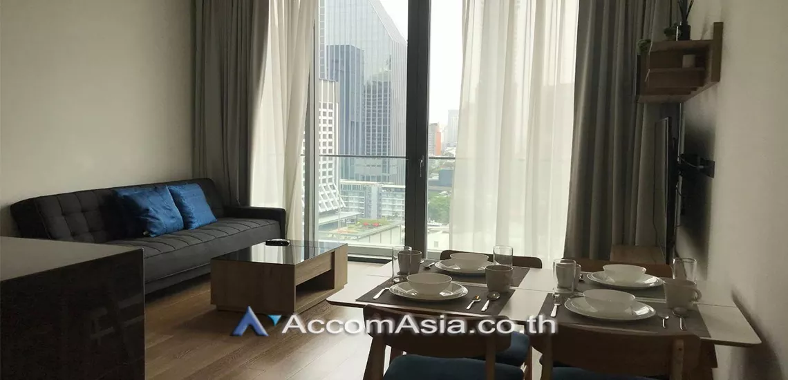 unit 1 Bedroom  Condominium For Rent & Sale in Sukhumvit, Bangkok  near BTS Phrom Phong (AA30998)
