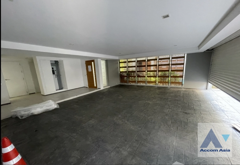 10  3 br House for rent and sale in Ratchadaphisek ,Bangkok MRT Phetchaburi at Modern Executive Houses Compound AA31001