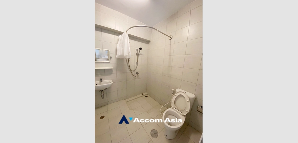 13  2 br House For Rent in Ratchadaphisek ,Bangkok MRT Phetchaburi at Modern Executive Houses Compound AA31002