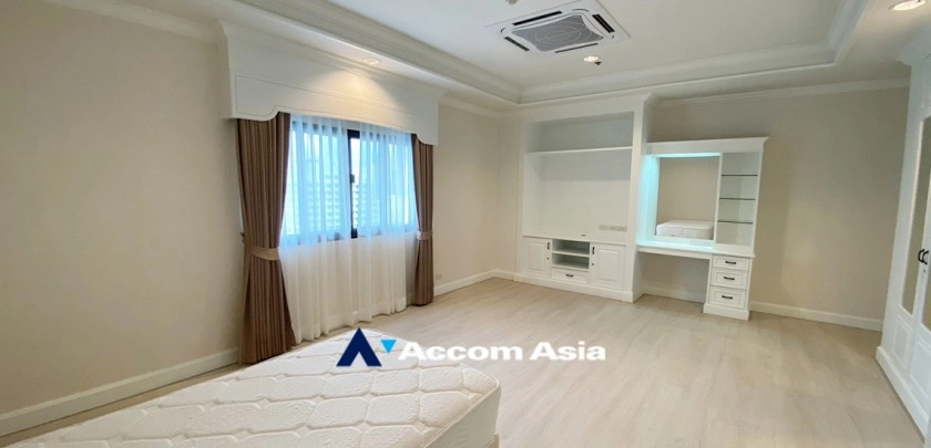 21  4 br Apartment For Rent in Sukhumvit ,Bangkok BTS Asok - MRT Sukhumvit at Perfect Apartment for Big Family, Prime Location Near Main Street AA31009