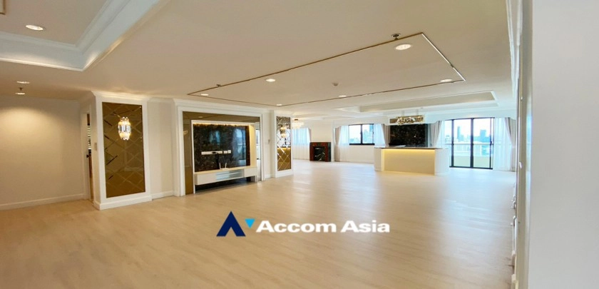 unitPenthouse, Pet friendly |  Spacious luxury unit with wraparound views in Sukhumvit (AA31009)