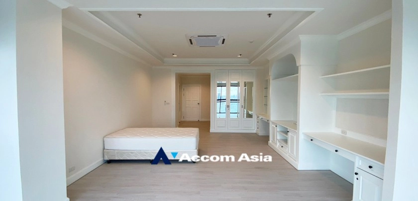 16  4 br Apartment For Rent in Sukhumvit ,Bangkok BTS Asok - MRT Sukhumvit at Perfect Apartment for Big Family, Prime Location Near Main Street AA31009