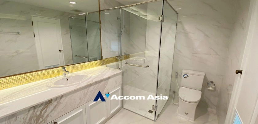 30  4 br Apartment For Rent in Sukhumvit ,Bangkok BTS Asok - MRT Sukhumvit at Perfect Apartment for Big Family, Prime Location Near Main Street AA31009
