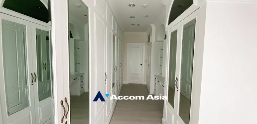 26  4 br Apartment For Rent in Sukhumvit ,Bangkok BTS Asok - MRT Sukhumvit at Comfortable for Living AA31009