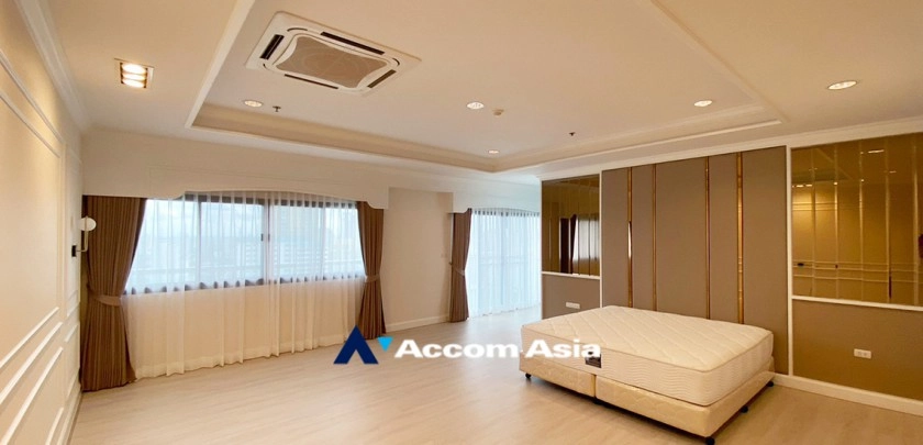 18  4 br Apartment For Rent in Sukhumvit ,Bangkok BTS Asok - MRT Sukhumvit at Perfect Apartment for Big Family, Prime Location Near Main Street AA31009