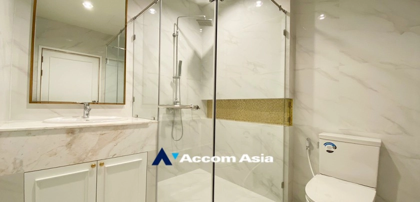 31  4 br Apartment For Rent in Sukhumvit ,Bangkok BTS Asok - MRT Sukhumvit at Perfect Apartment for Big Family, Prime Location Near Main Street AA31009