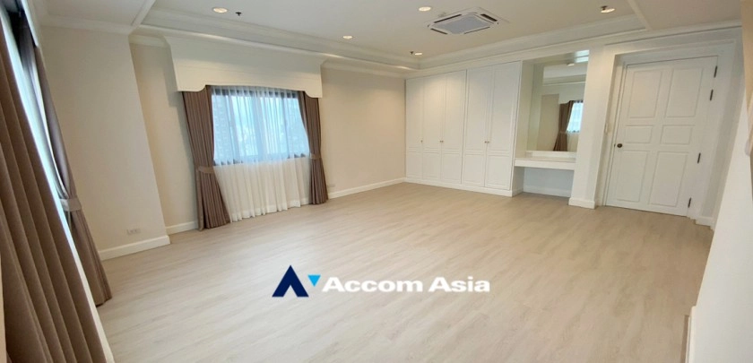 25  4 br Apartment For Rent in Sukhumvit ,Bangkok BTS Asok - MRT Sukhumvit at Perfect Apartment for Big Family, Prime Location Near Main Street AA31009