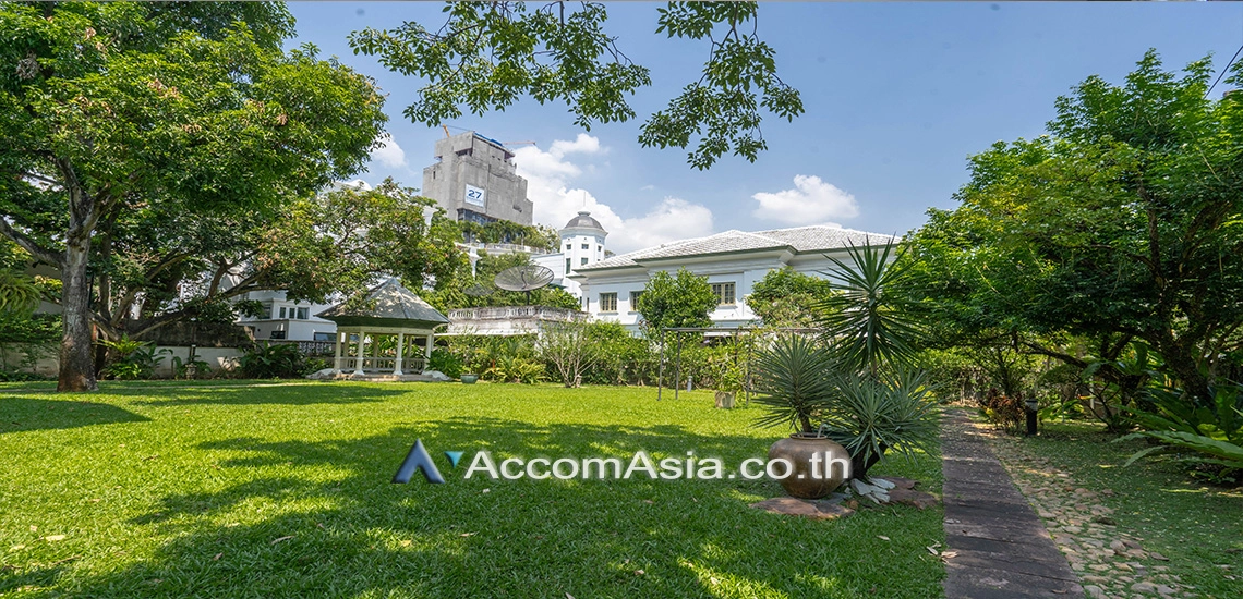 6  3 br House For Rent in Sukhumvit ,Bangkok BTS Ekkamai AA31010