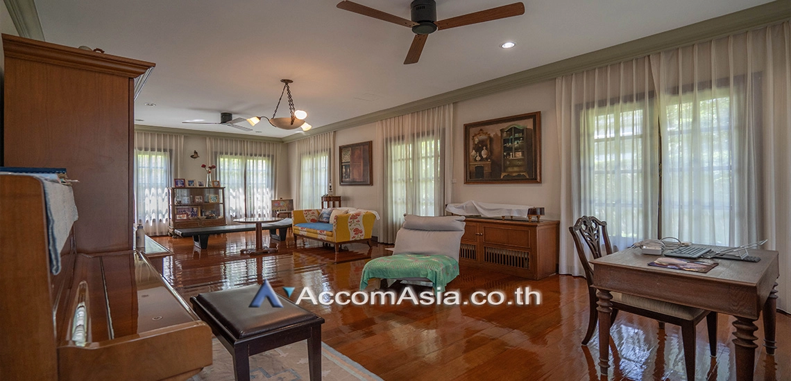 13  3 br House For Rent in Sukhumvit ,Bangkok BTS Ekkamai AA31010