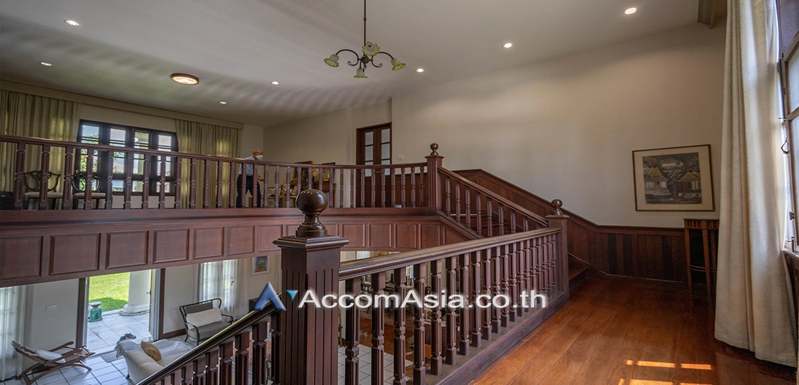 14  3 br House For Rent in Sukhumvit ,Bangkok BTS Ekkamai AA31010