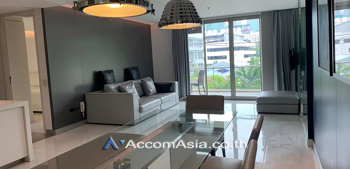 Pet friendly |  2 Bedrooms  Condominium For Rent in Silom, Bangkok  near BTS Sala Daeng - MRT Silom (AA31013)
