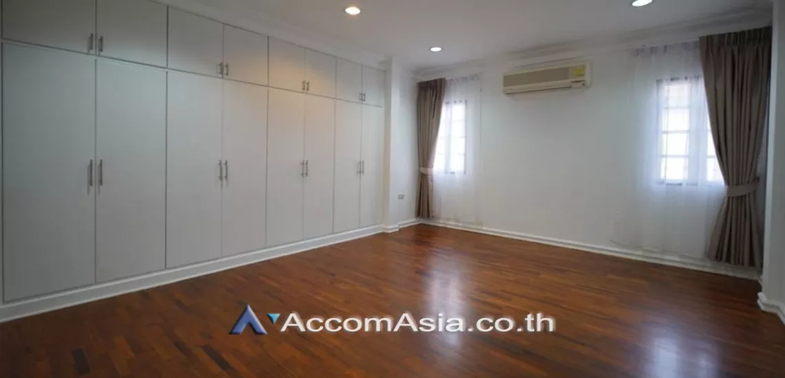 11  4 br House For Rent in Samutprakan ,Samutprakan BTS Bearing at Moo Baan Ladawan Srinakarin AA31019