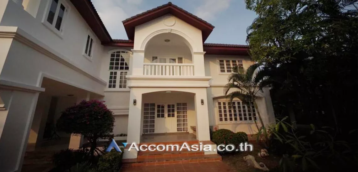 unitPet friendly |  4 Bedrooms  House For Rent in Samutprakan, Samutprakan  near BTS Bearing (AA31019)