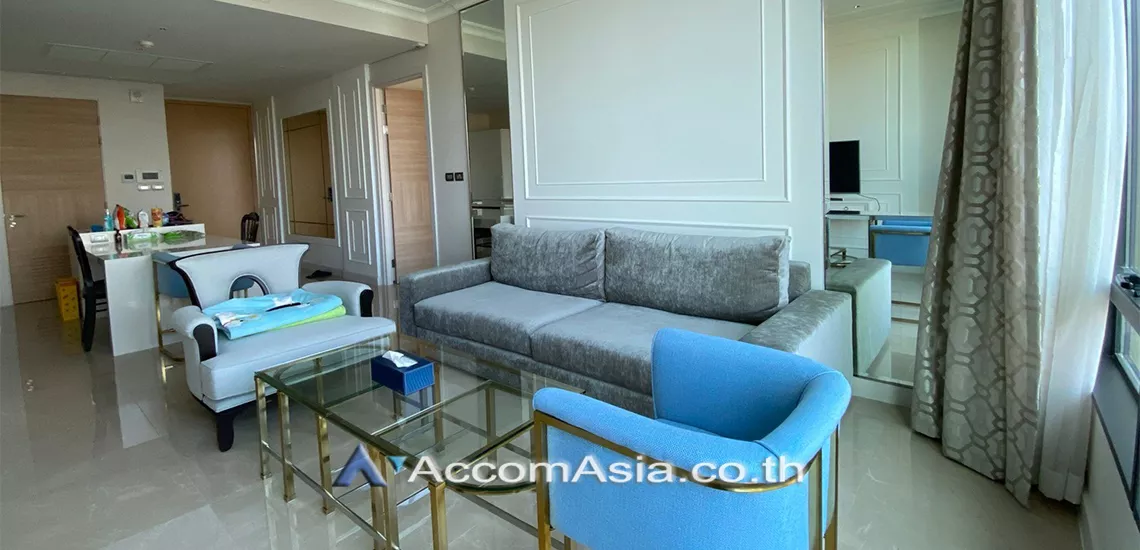 Sindhorn Residence Condominium  1 Bedroom for Sale & Rent BTS Chitlom in Ploenchit Bangkok