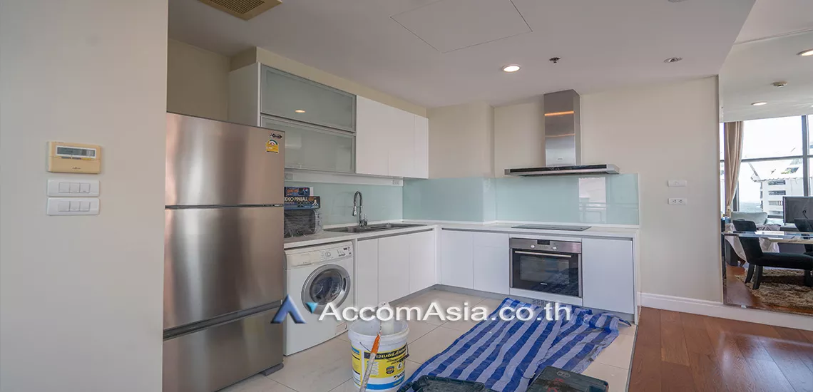 Duplex Condo |  3 Bedrooms  Condominium For Rent in Sukhumvit, Bangkok  near BTS Phrom Phong (AA31029)