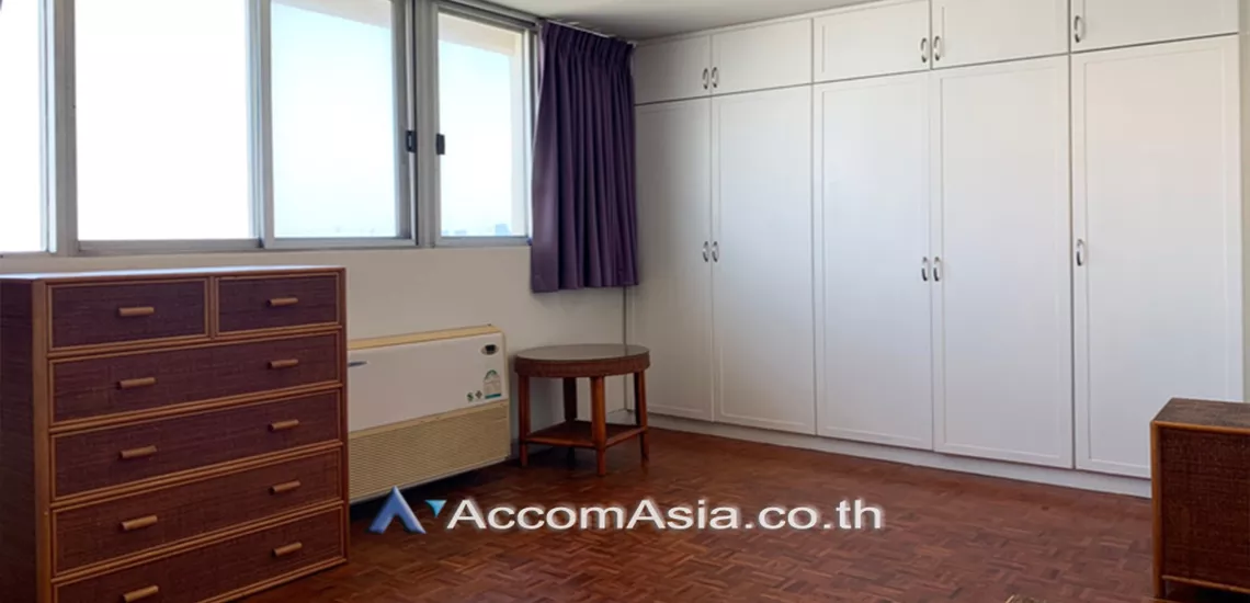 20  4 br Condominium For Rent in Sukhumvit ,Bangkok BTS Ekkamai at Tai Ping Tower AA31030