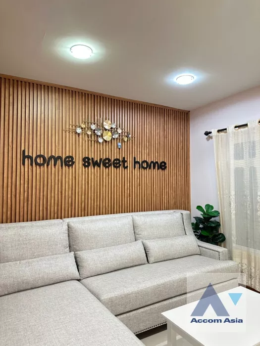 4  4 br Townhouse for rent and sale in Sukhumvit ,Bangkok BTS Phra khanong AA31038