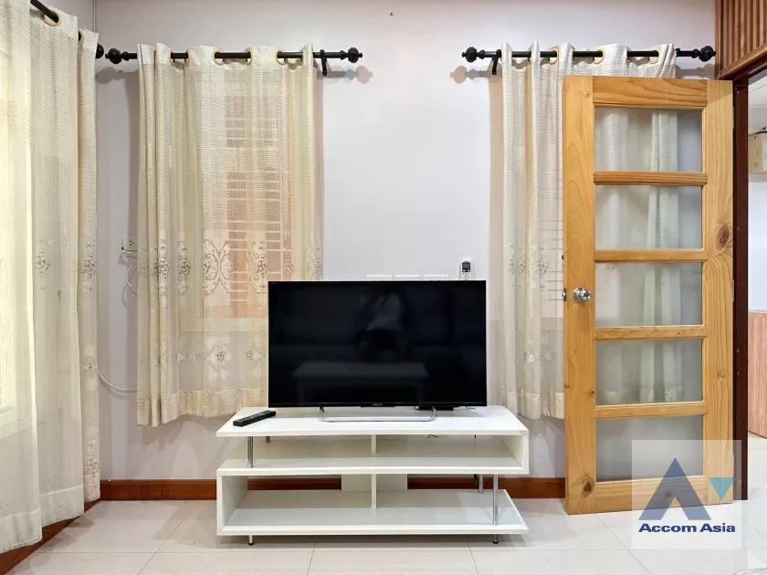 5  4 br Townhouse for rent and sale in Sukhumvit ,Bangkok BTS Phra khanong AA31038