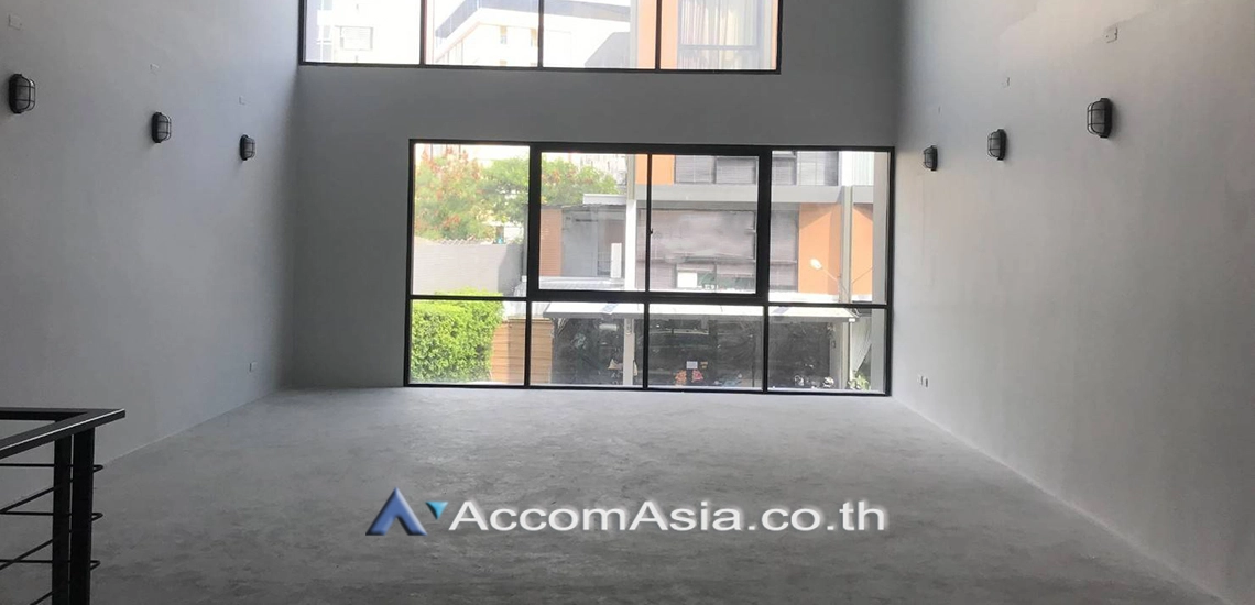  1  4 br Townhouse for rent and sale in Pattanakarn ,Bangkok BTS On Nut at The Pride Sukhumvit 77 AA31043