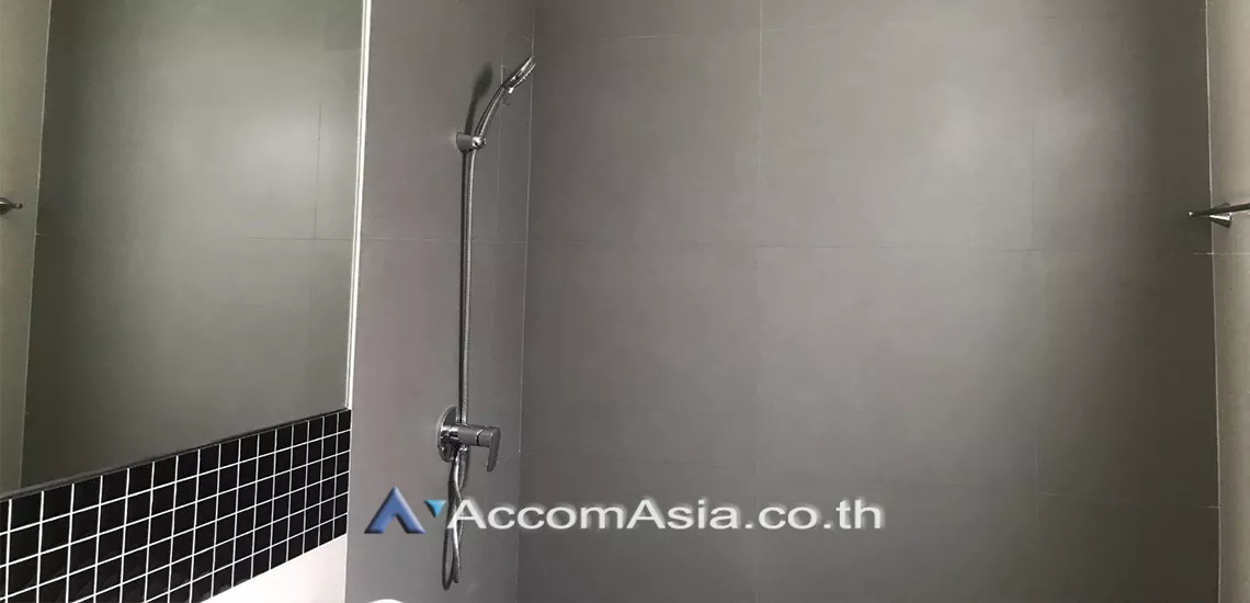14  4 br Townhouse for rent and sale in Pattanakarn ,Bangkok BTS On Nut at The Pride Sukhumvit 77 AA31043