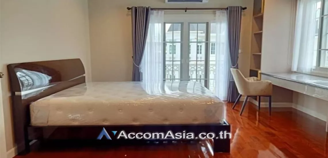 5  4 br House For Rent in Bangna ,Bangkok  at Fantasia Villa 4 AA31050