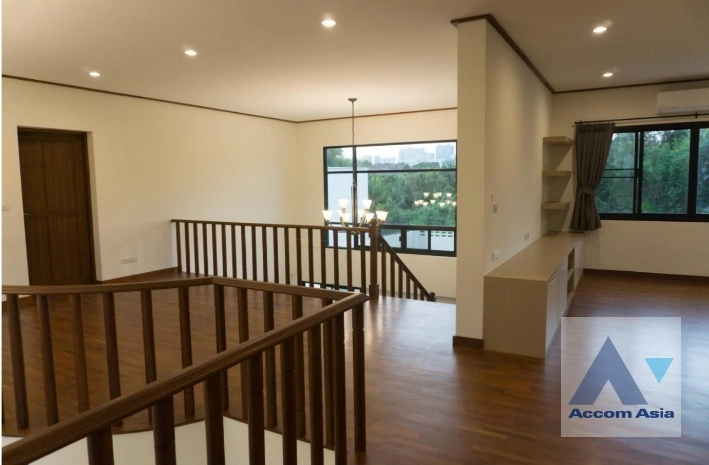 13  5 br House for rent and sale in Pattanakarn ,Bangkok BTS On Nut at Panya Pattanakarn Village AA31053