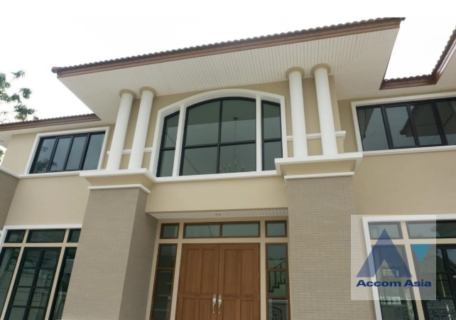  1  5 br House for rent and sale in Pattanakarn ,Bangkok BTS On Nut at Panya Pattanakarn Village AA31053