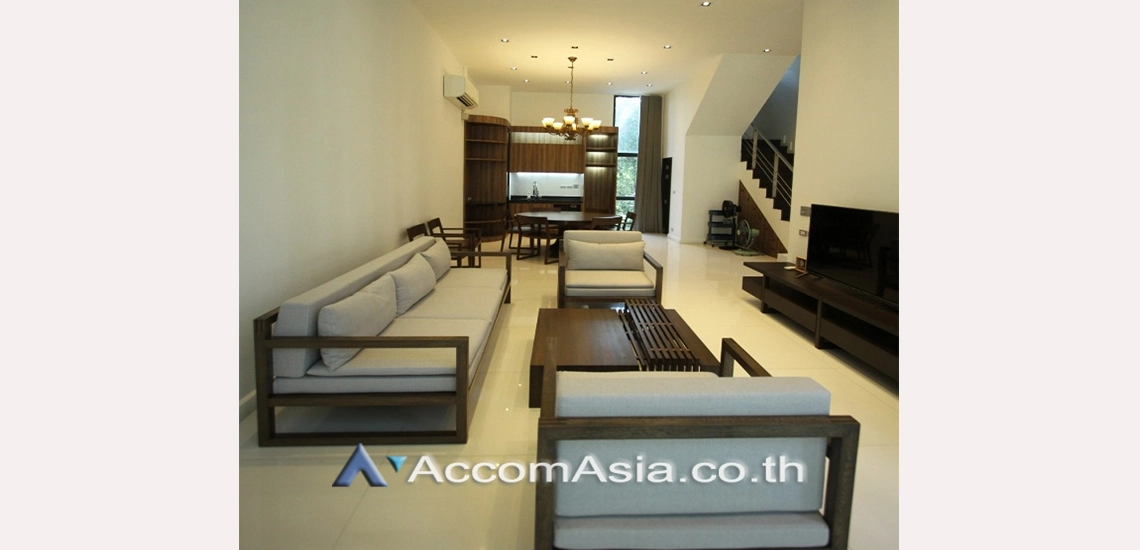 9  3 br Townhouse for rent and sale in Sukhumvit ,Bangkok BTS Ekkamai at The Park lane 22 AA31058