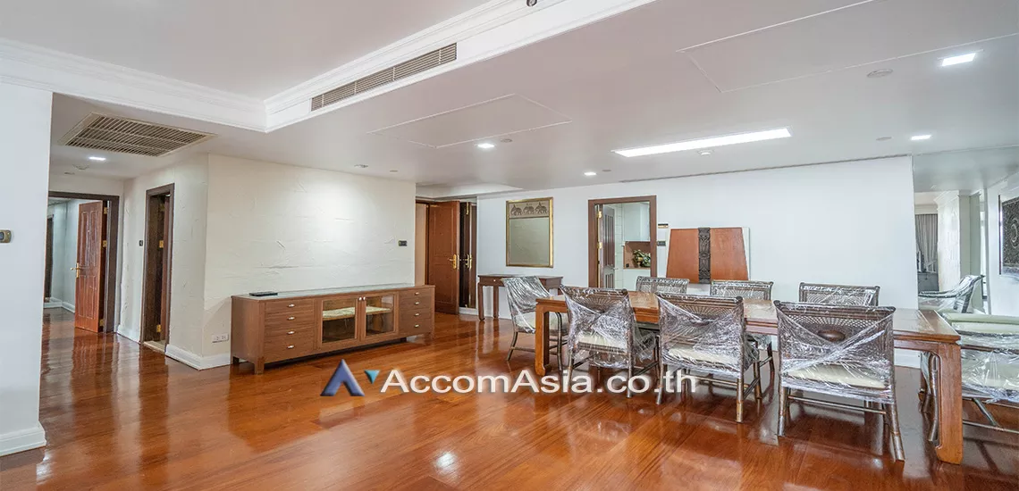Pet friendly |  2 Bedrooms  Condominium For Sale in Ploenchit, Bangkok  near BTS Ploenchit (AA31060)