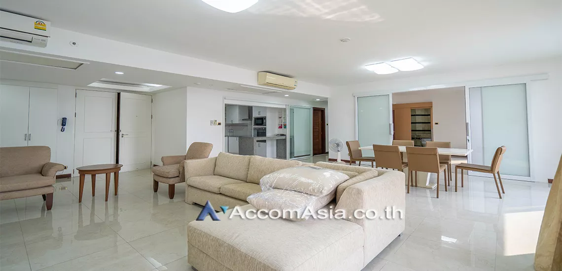 Pet friendly |  3 Bedrooms  Condominium For Sale in Ploenchit, Bangkok  near BTS Ploenchit (AA31061)