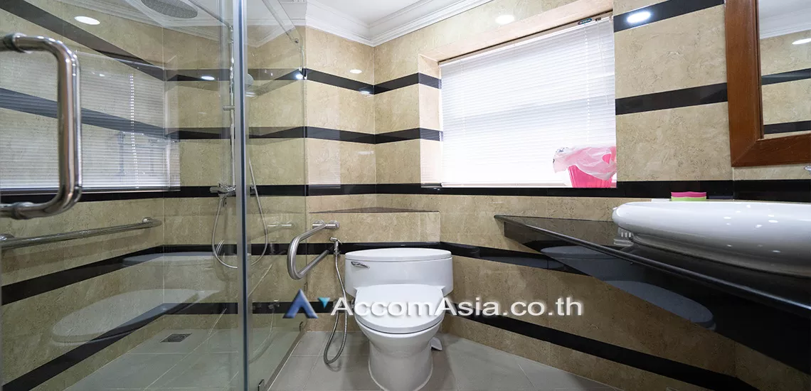 10  3 br Condominium For Sale in Ploenchit ,Bangkok BTS Ploenchit at All Seasons Mansion AA31061