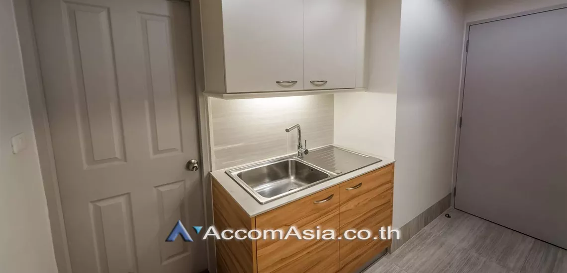  1  3 br Apartment For Rent in Sathorn ,Bangkok BTS Chong Nonsi at Private Garden Place AA31071