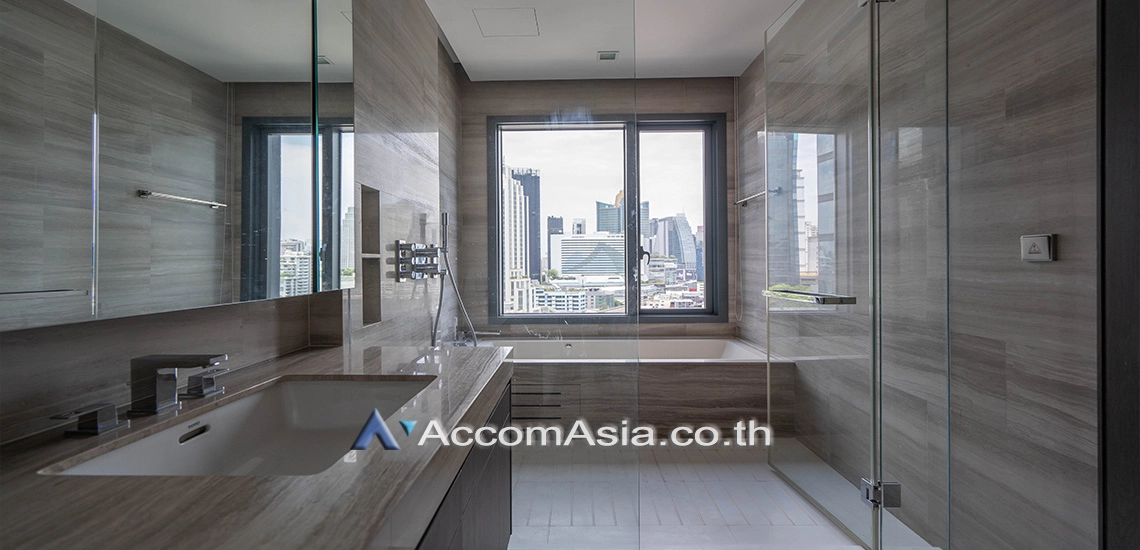 8  2 br Condominium For Rent in Sukhumvit ,Bangkok BTS Nana at Q1 Sukhumvit AA31083