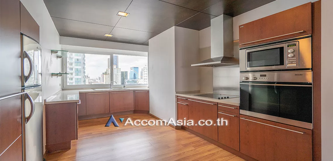  1  3 br Apartment For Rent in Sukhumvit ,Bangkok BTS Thong Lo at Fully Furnished Suites AA31090