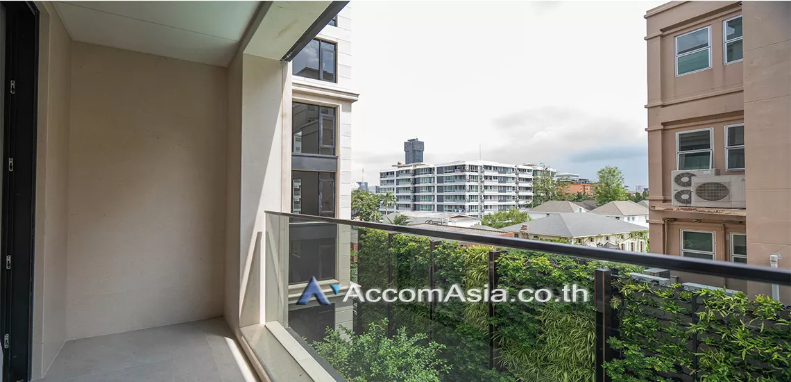 unit 2 Bedrooms  Condominium For Sale in Sukhumvit, Bangkok  near BTS Thong Lo (AA31094)