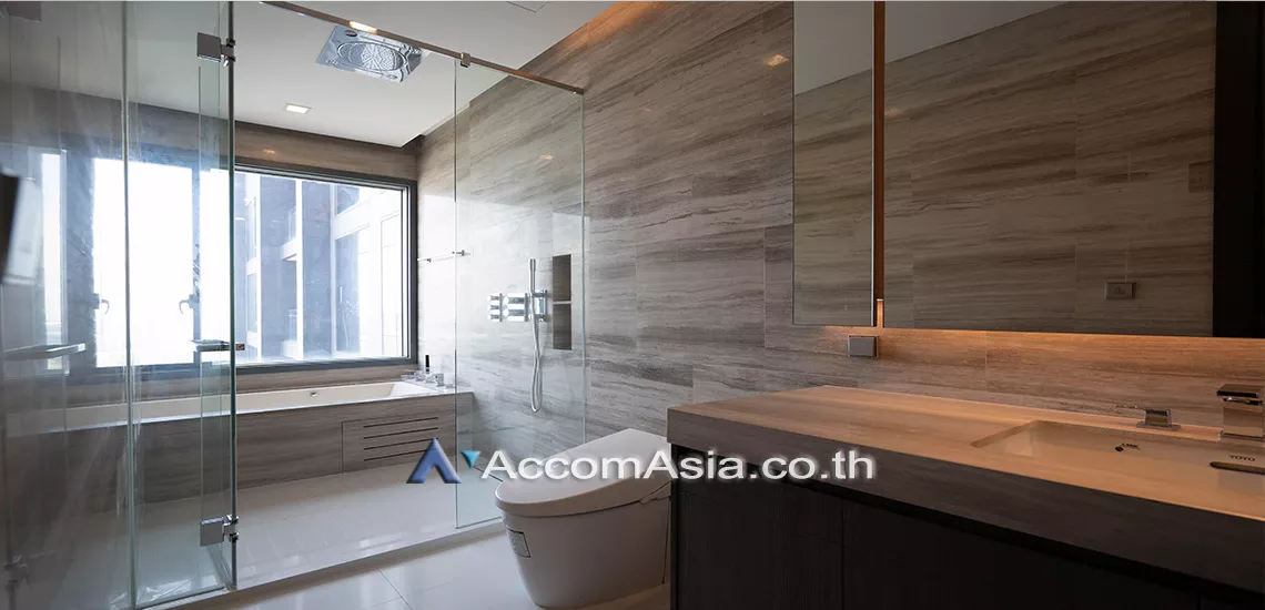 11  2 br Condominium For Sale in Sukhumvit ,Bangkok BTS Nana at Q1 Sukhumvit AA31099