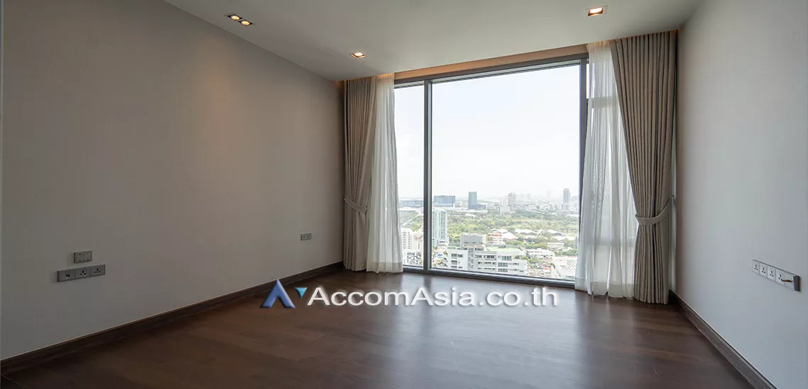 7  2 br Condominium For Sale in Sukhumvit ,Bangkok BTS Nana at Q1 Sukhumvit AA31099