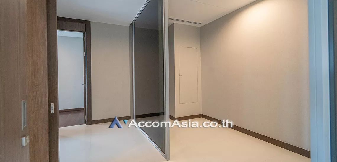 9  2 br Condominium For Sale in Sukhumvit ,Bangkok BTS Nana at Q1 Sukhumvit AA31099