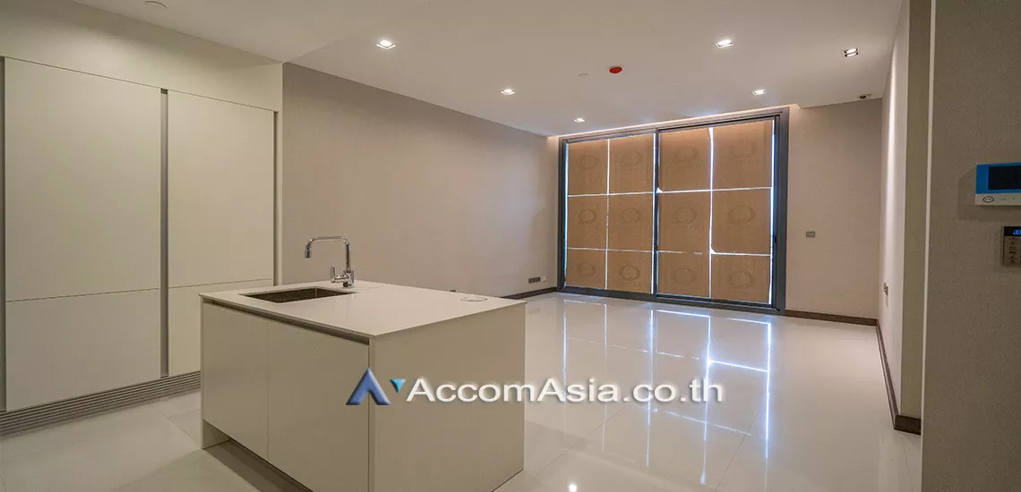  2 Bedrooms  Condominium For Sale in Sukhumvit, Bangkok  near BTS Nana (AA31101)