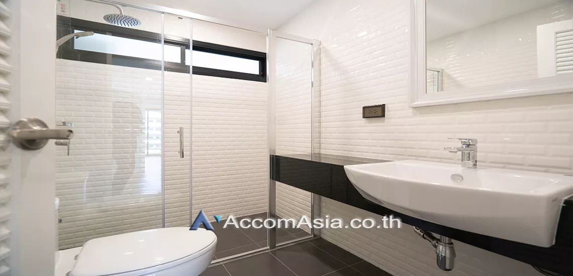 12  3 br Condominium for rent and sale in Sukhumvit ,Bangkok BTS Asok - MRT Sukhumvit at Ruamjai Heights AA31105