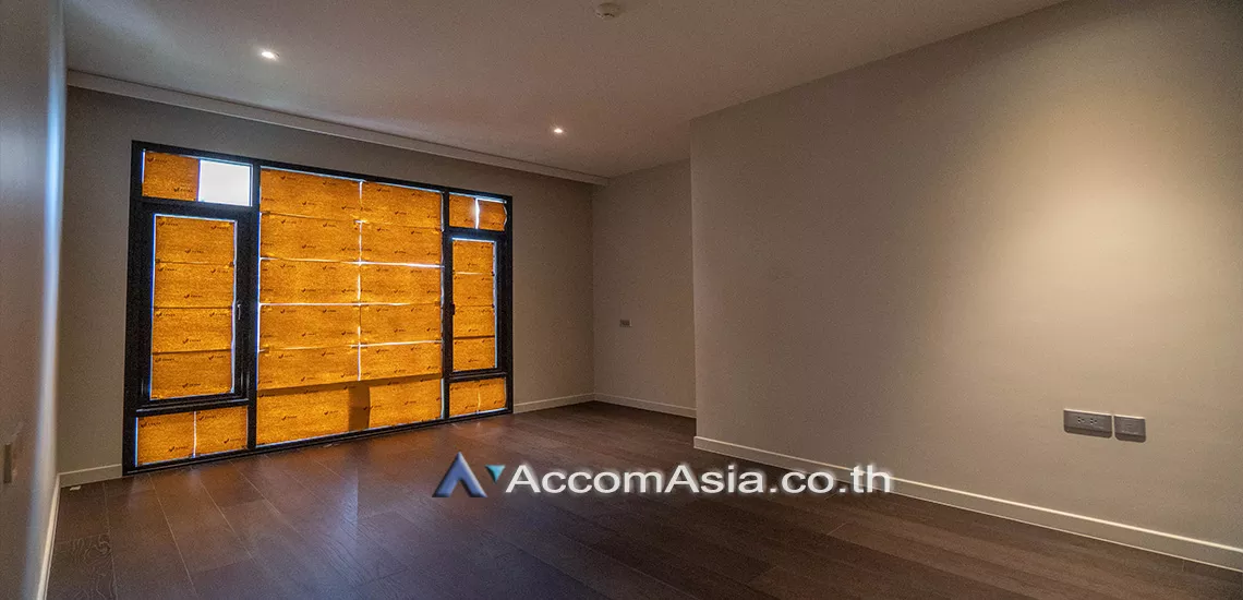 unit 2 Bedrooms  Condominium For Sale in Sukhumvit, Bangkok  near BTS Thong Lo (AA31109)
