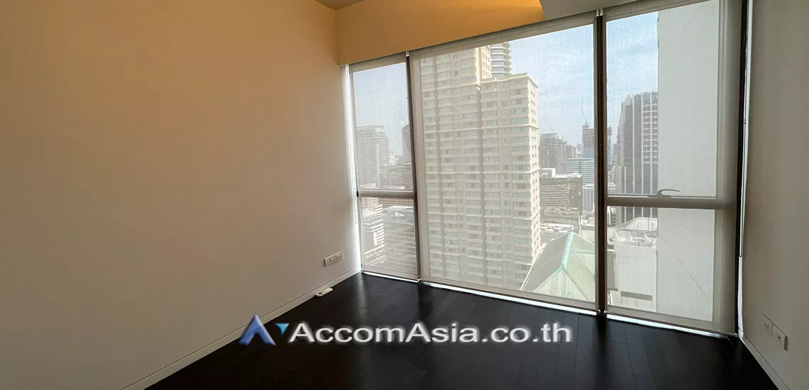 11  2 br Condominium For Rent in Ploenchit ,Bangkok BTS Ratchadamri at Hansar Residence AA31113