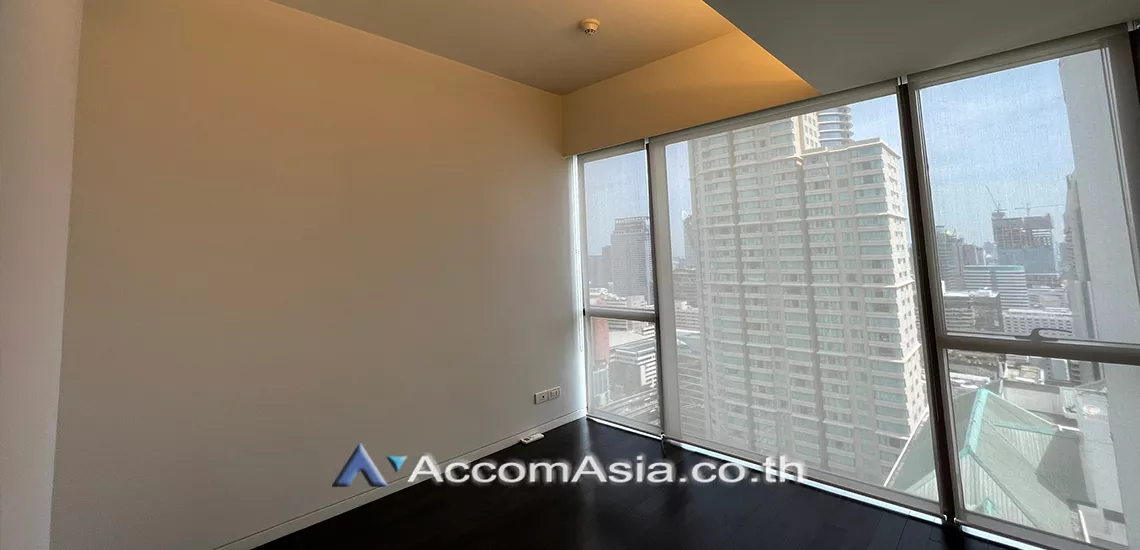 10  2 br Condominium For Rent in Ploenchit ,Bangkok BTS Ratchadamri at Hansar Residence AA31113